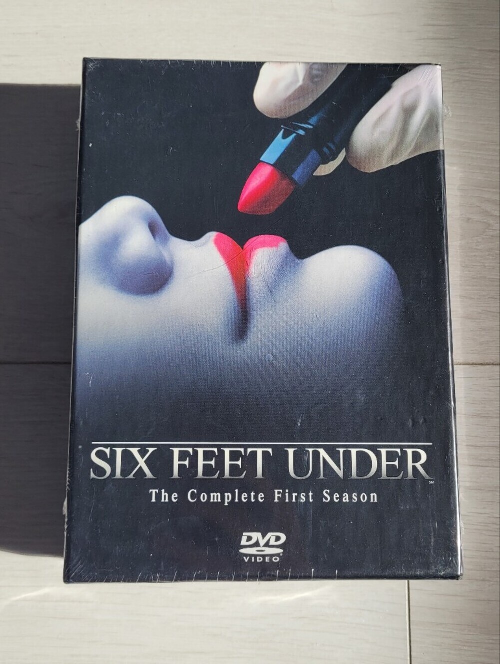 Six Feet Under First Complete Season Disc DVD Set